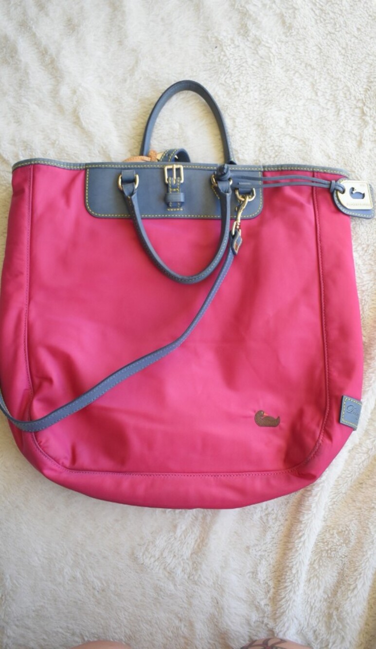Dooney & Bourke Rare Vintage Editor Pink and Navy Tote Bag Stylish Bag